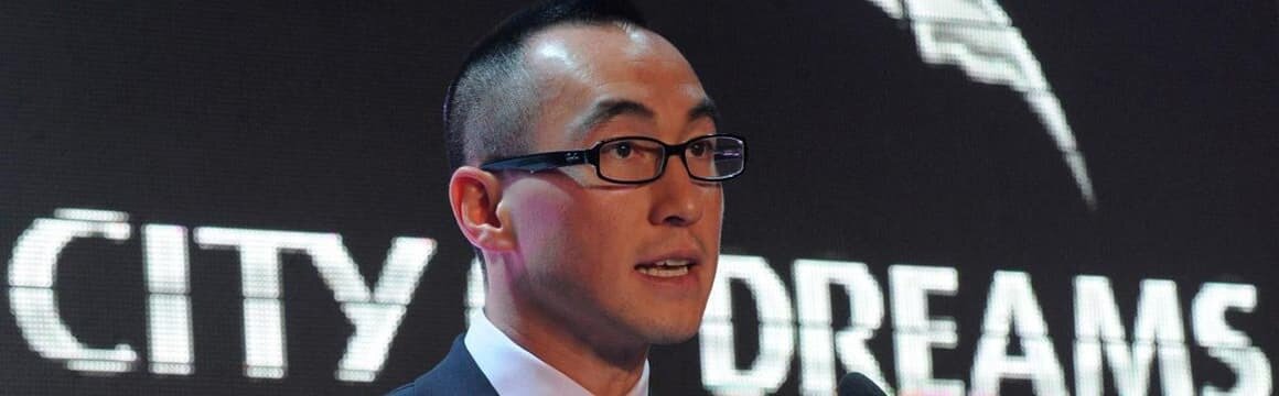 Lawrence Ho receives a US$10 million bonus despite his company posting a loss.