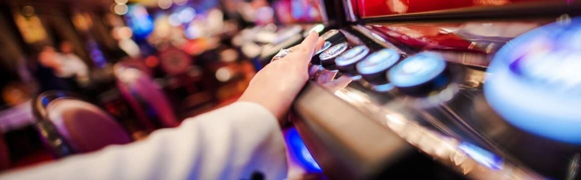 Playing pokies is fun but finding a winning pokie machine makes playing them even more so. Find out how to do that, right here.